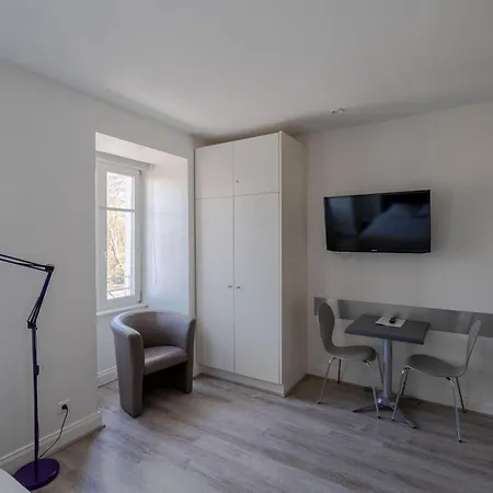 Apartment La De L'orangerie