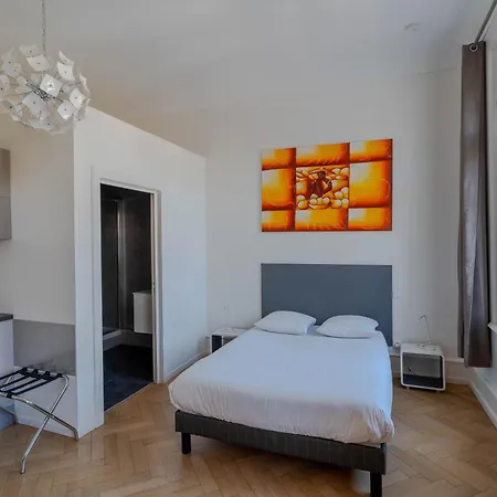 Apartment La De L'orangerie
