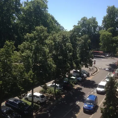 La De L'orangerie Daire *