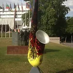 La De L'orangerie *