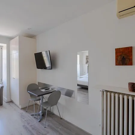 La De L'orangerie Apartment *